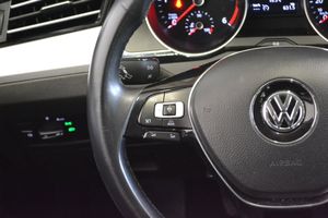 Volkswagen Passat bild 19