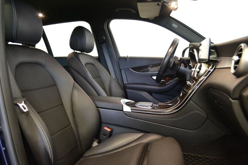 Mercedes GLC300 bild 10