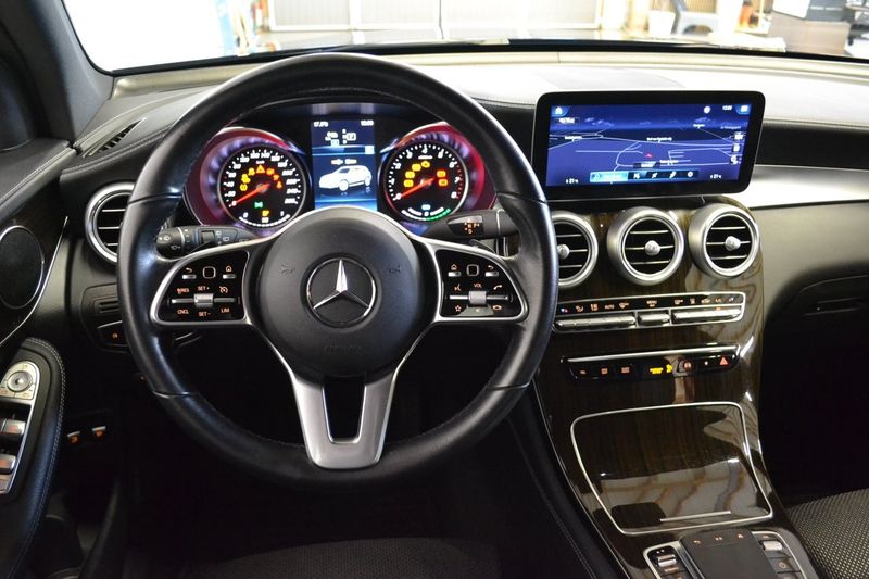 Mercedes GLC300 bild 15