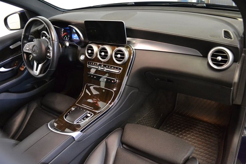 Mercedes GLC300 bild 9