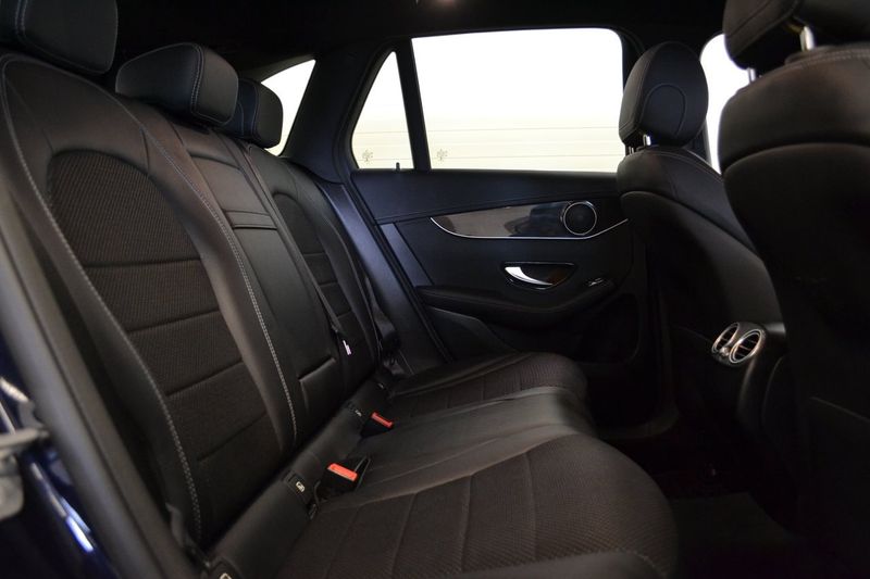 Mercedes GLC300 bild 12