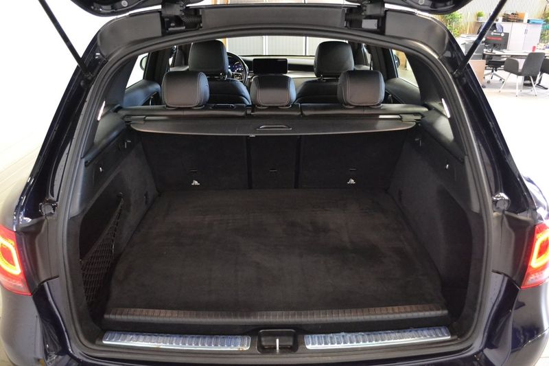 Mercedes GLC300 bild 25
