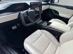 Tesla Model S bild 8