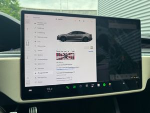 Tesla Model S bild 18