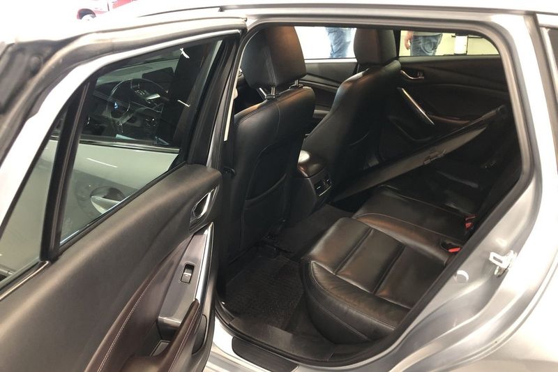 Mazda 6 bild 8