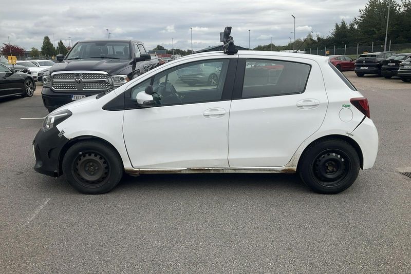 Toyota Yaris bild 3