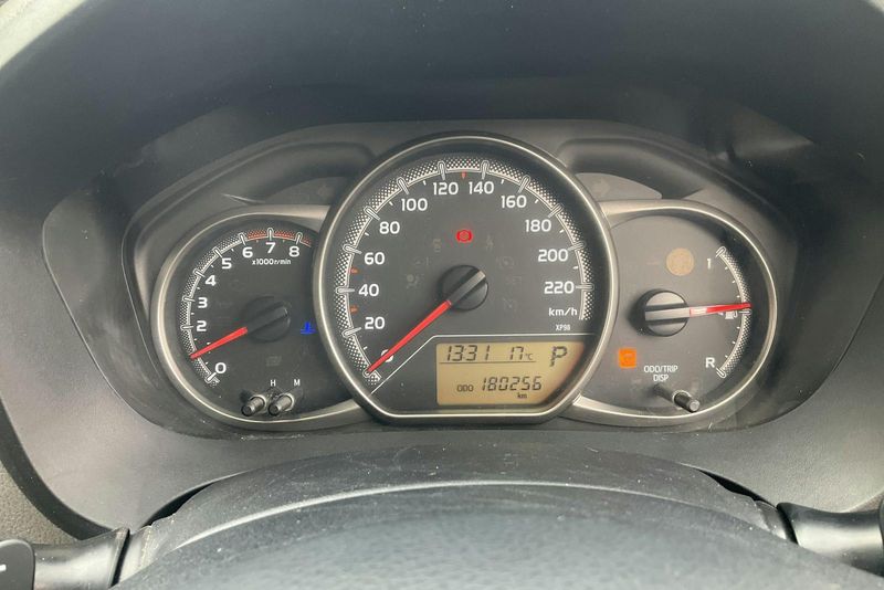 Toyota Yaris bild 11