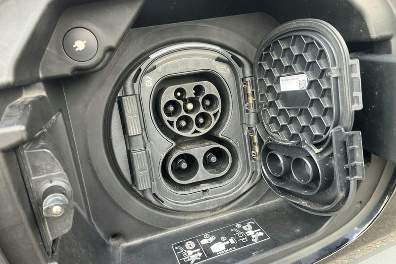 Mercedes EQA250+ bild 13