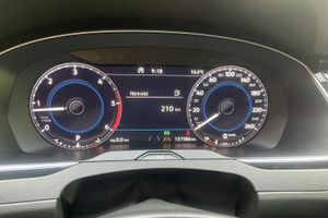 Volkswagen Passat bild 10