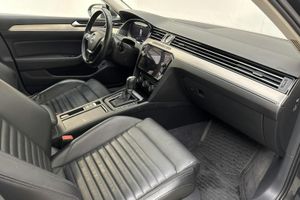 Volkswagen Passat bild 7