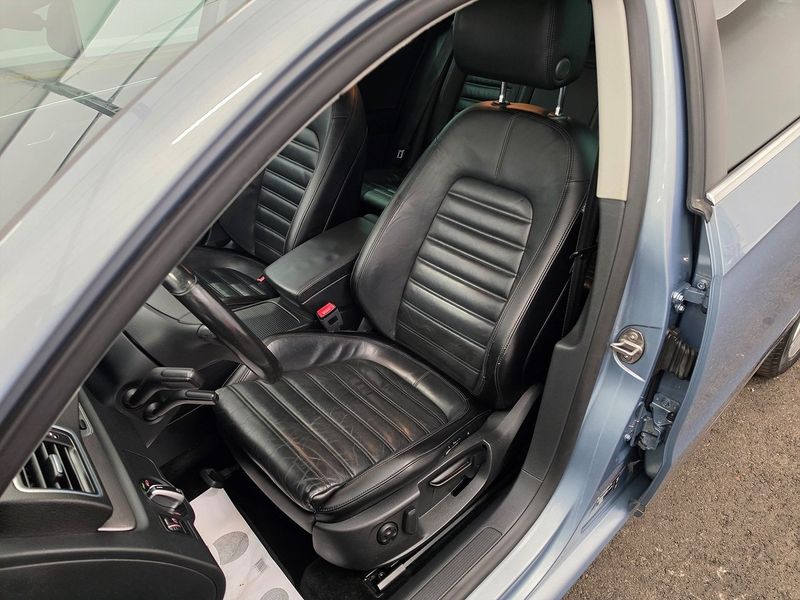 Volkswagen Passat bild 14