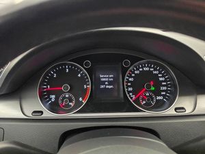 Volkswagen Passat bild 26