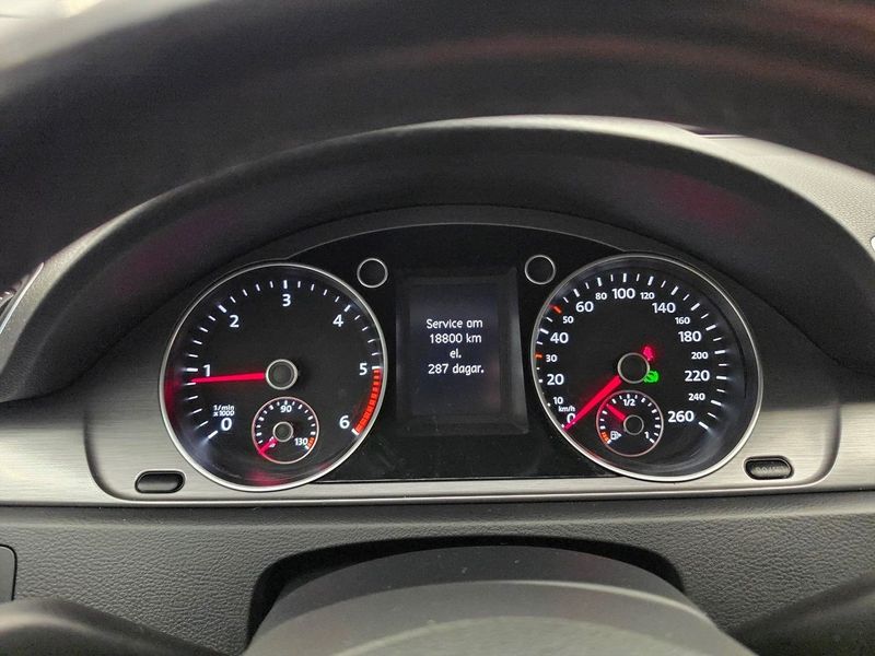 Volkswagen Passat bild 26