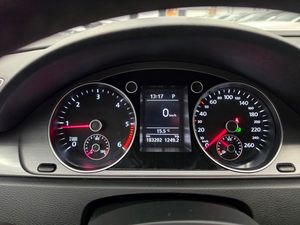 Volkswagen Passat bild 24