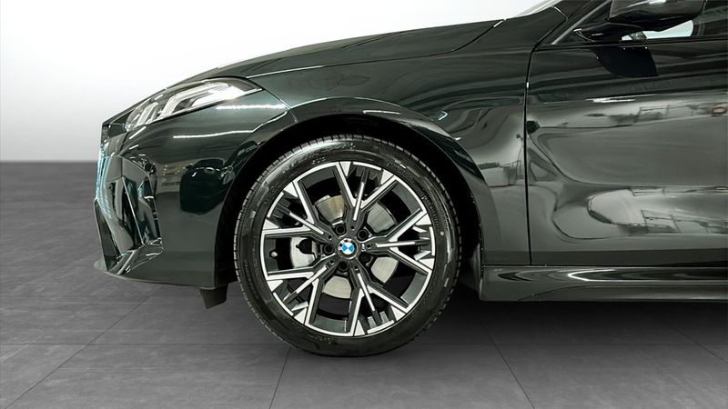 BMW 120 bild 9