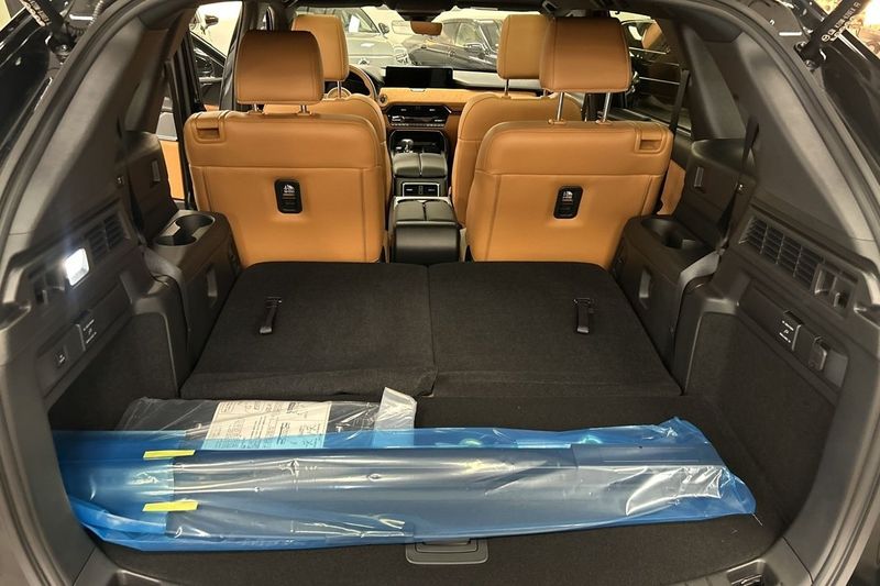 Mazda CX-80 bild 12