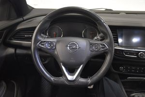 Opel Insignia bild 2
