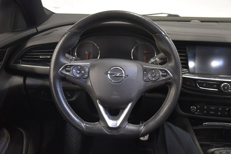 Opel Insignia bild 2