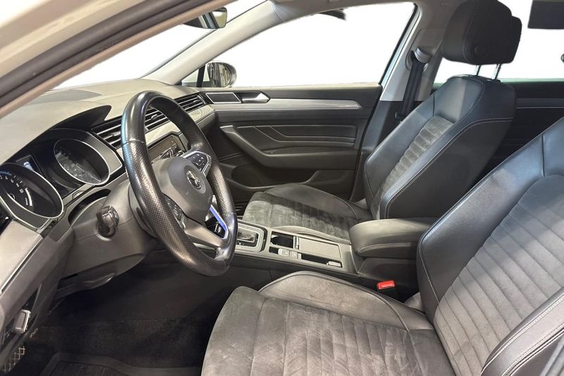 Volkswagen Passat bild 8