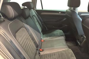 Volkswagen Passat bild 11