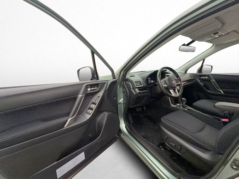 Subaru Forester bild 11