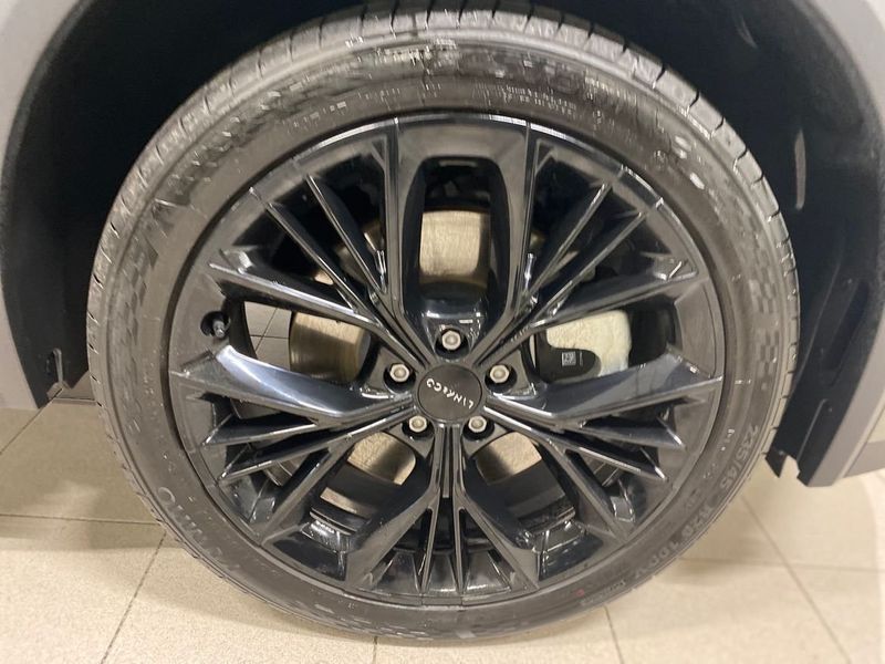 Lynk & Co 01 bild 7