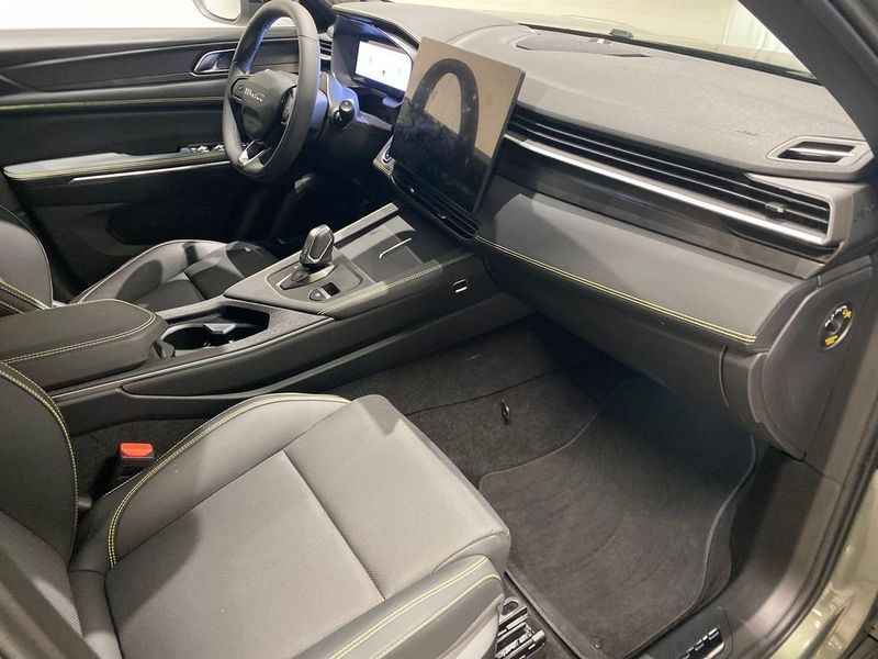 Lynk & Co 01 bild 4