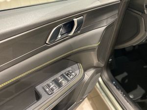 Lynk & Co 01 bild 18