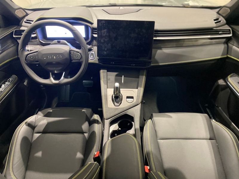 Lynk & Co 01 bild 16