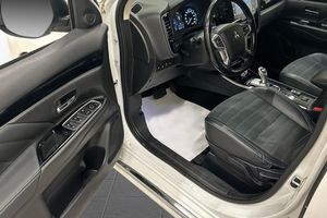 Mitsubishi Outlander bild 6