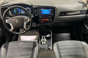 Mitsubishi Outlander bild 8