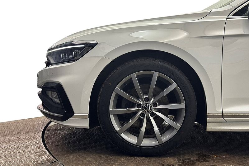Volkswagen Passat bild 11