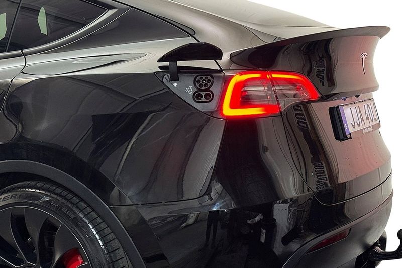 Tesla Model Y bild 36