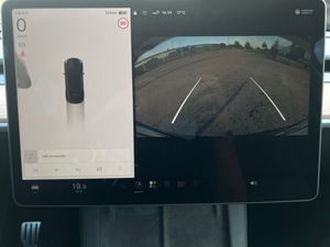 Tesla Model Y bild 10