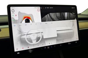 Tesla Model Y bild 24