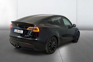 Tesla Model Y bild 5