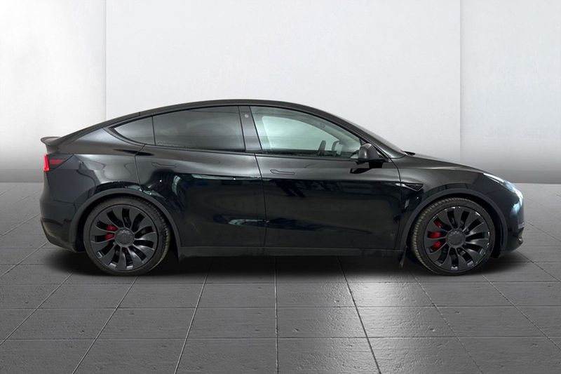 Tesla Model Y bild 4