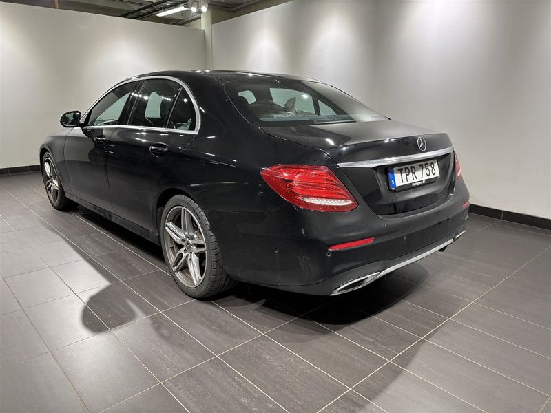 Mercedes E220 bild 2