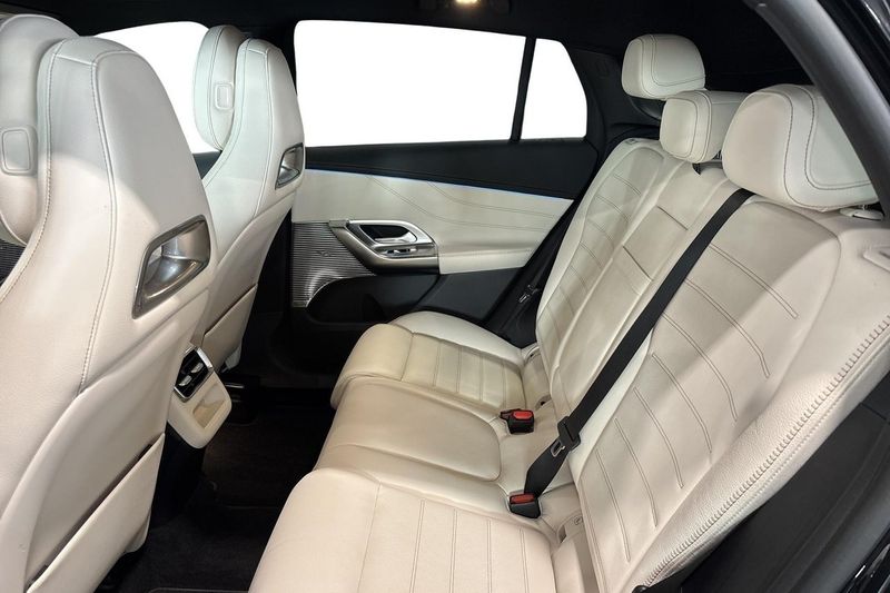 Mercedes GLC400 bild 11