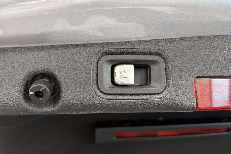 Mercedes E200 bild 13