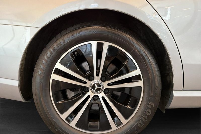 Mercedes E200 bild 11