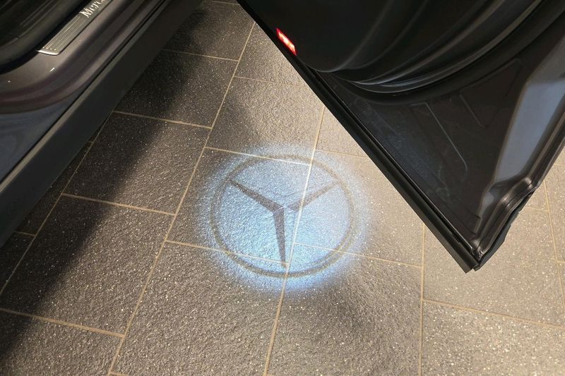 Mercedes EQA300 bild 12