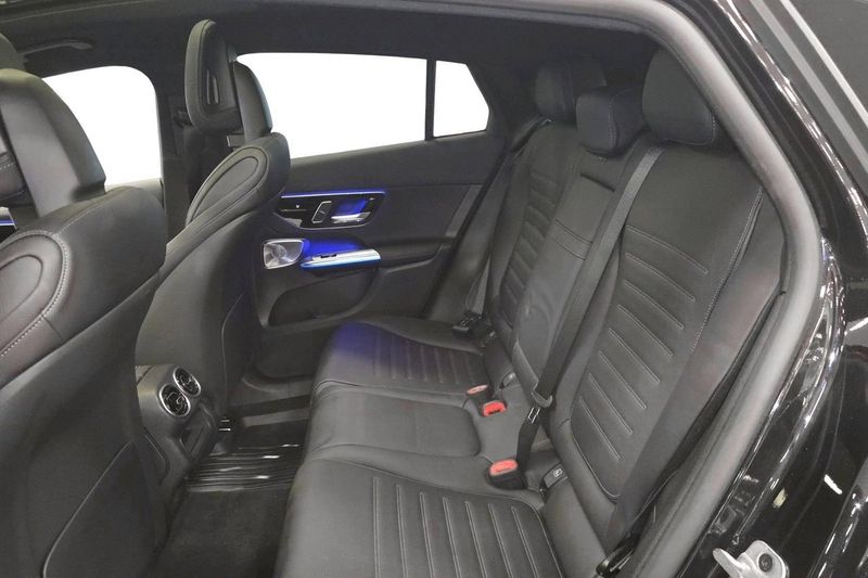 Mercedes GLC300 bild 9