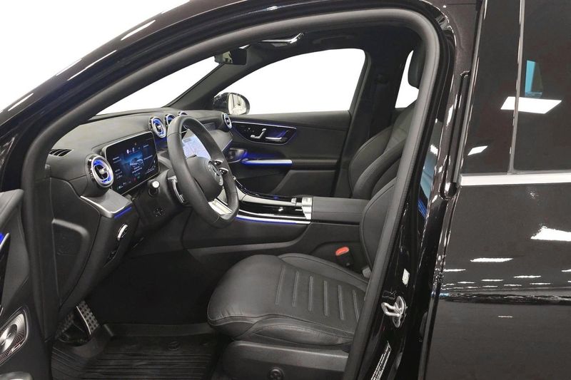 Mercedes GLC300 bild 7