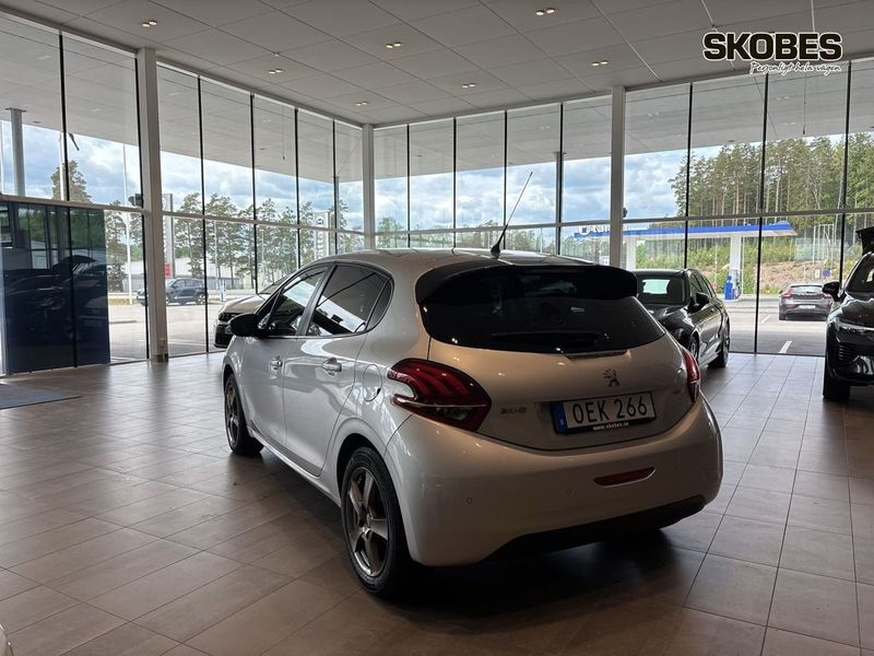 Peugeot 208 bild 4