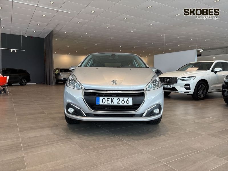 Peugeot 208 bild 2