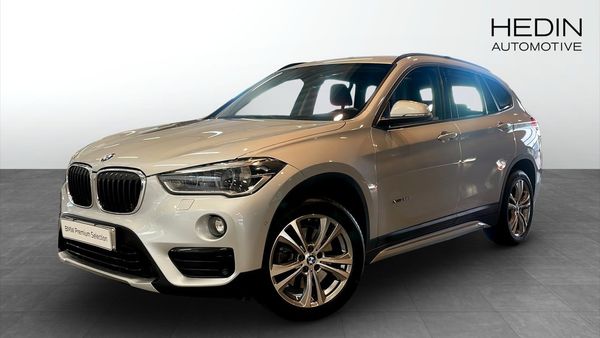 BMW X1 20d xDrive Drag Rattvärme PDC Backkamera - 2018