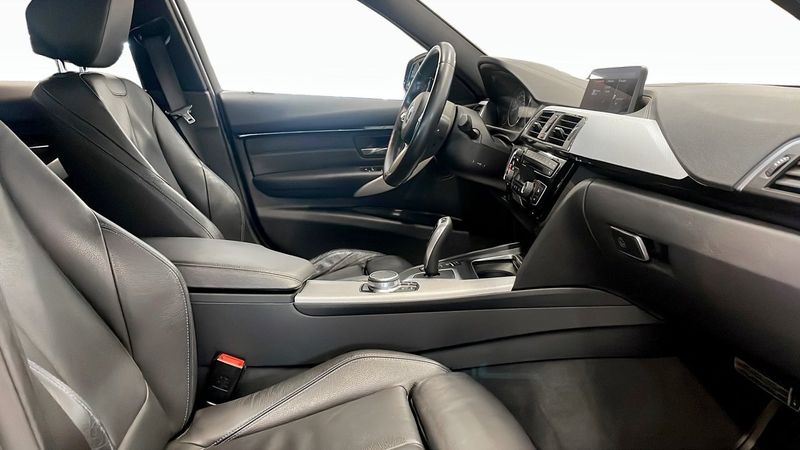 BMW 320 bild 3