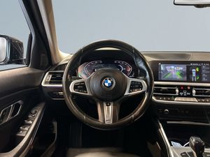 BMW 320 bild 9