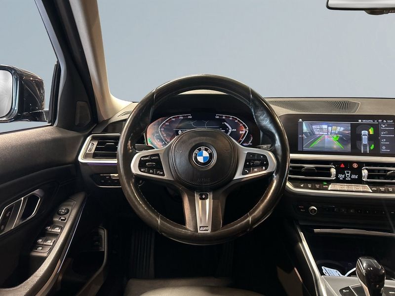 BMW 320 bild 9
